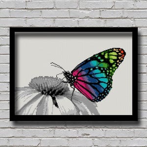 Cross Stitch Pattern Butterfly Rainbow Color Animal Pattern Nature Inspired Animal Embroidery Modern Decor Digital Pattern zdjęcie 1