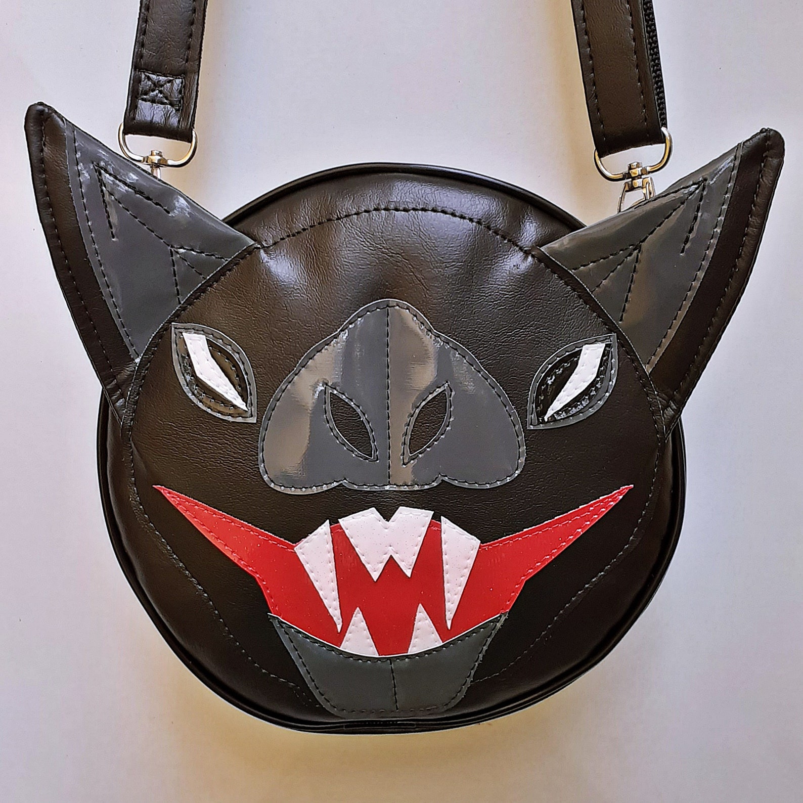 Handcrafted Nara Prado Bat Bag Black & Gray | Etsy