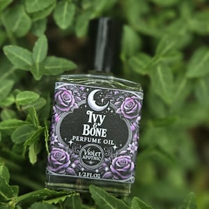 Ivy & Bone Perfume Oil – Haunted Fougère, Somber Ivy, Herbal Musk, Lichen, Moss, Fresh Earth