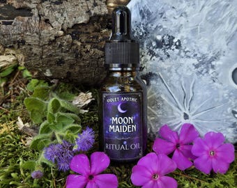 Moon Maiden Lunar Ritual Oil,  Jasmine and Sandalwood Blend