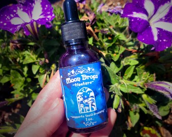 Moon Drops | lucid dream tincture | mexican dream herb | mugwort | passionflower | blue lotus | intensify your dreams