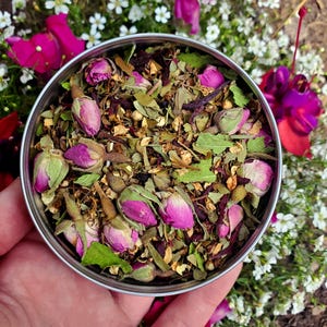 Healing Heart Brew – Botanical Tea for Emotional Renewal | Hawthorn, Holy Basil, Rose, Lemon Balm | Grief & Heart Ritual Support
