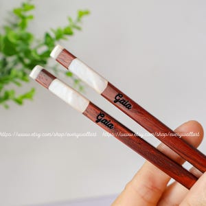Personalisierte Palisander Essstäbchen Perlmutt Essstäbchen Muttertag Vatertag Gravur Name Essstäbchen Geschenk C#1