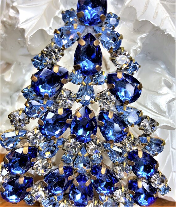 Vintage Christmas Tree Pin, Blue Vintage Christmas