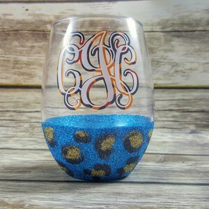 Personalized Jaguar Wine Glass Personalized Stemless Wine Glass Glitter Dipped Wine Glass Jaguars Animal Lover Glitter Dipped imagem 2