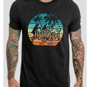 Von Jogi Buffett inspiriertes Design, Fins UP Bubbles UP Tshirt, Geschenk für Fan, Geschenk für ihn. Geschenk für sie Fins Up T Shirt Geschenk für Mama für Papa