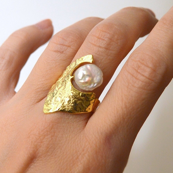 Textured gold pearl ring, Baroque pearl adjustable ring, Textured gold plated pearl ring, Freshwater pearl ring, 'Amunet Baroque Pearl Ring'