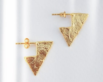 Gold stud earrings, Triangle golden stud, Boho chic earrings, Simple earrings, Impressive minimalist jewelry, Unique elegant earrings