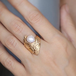 Amunet Baroque Pearl Ring - Adjustable Textured Gold Plated Ring with Freshwater Pearl