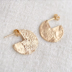 Geometric Gold Stud Earrings: Modern Sterling Silver Circle Pair