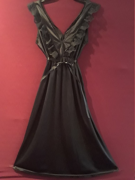 plus size vintage nightgown Gem