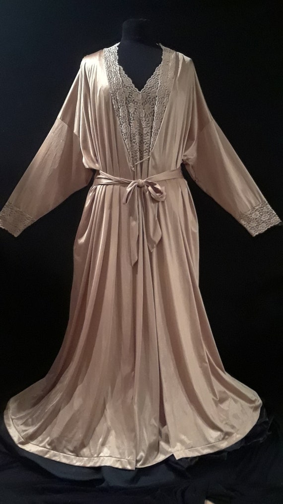 Rare ~ Unique Vanity Fair Nightgown & Robe ~*SPECT