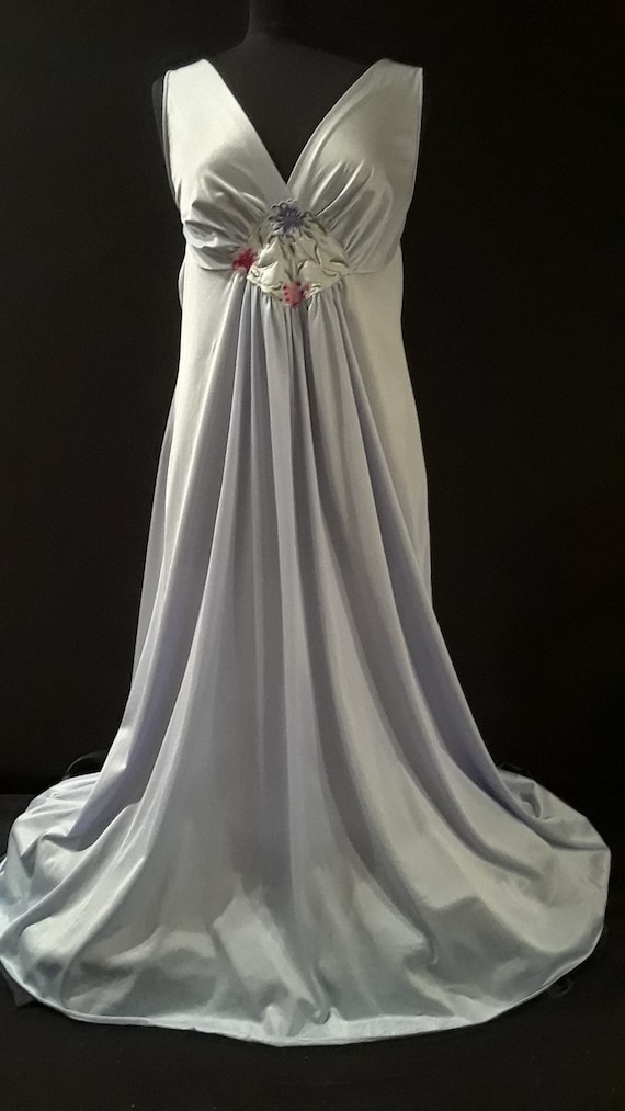 Vanity Fair Nightgown XXL ~Periwinkle Beauty~
