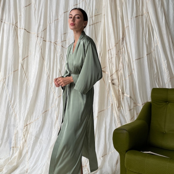 Silk Pajama Set with Robe: Oversized Sleepwear, Custom Tailoring