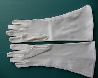 Vintage 1950s Women's Long White Cotton Gloves - Totally stitched by hand - Decorative cutwork