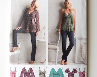 Simplicity sewing pattern 3956 - Six easy tops with long sleeves, short sleeves & sleeveless - Uncut