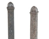 All Original Late 19th Century Antique American Ornamental Salvaged Chicago Refinished Cast Iron Residential Newel Post