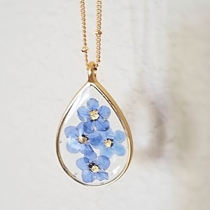 Dainty Forget Me Not Necklace, Real Pressed Flower, Minimalist Resin Jewelry,Teardrop Pendant,Gold/Silver Stainless Steel Chain,Christmas