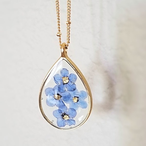 Forget Me Not Necklace-Pressed Flower Jewelry-Flower Jewelry-Real Flower Necklace-Nature Jewelry-Resin Flower-Anniversary Gift-Gift for her