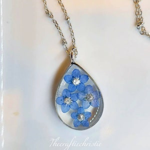 Forget Me Not Necklace-Pressed Flower Jewelry-Flower Jewelry-Real Flower Necklace-Nature Jewelry-Resin Flower-Anniversary Gift-Gift for her