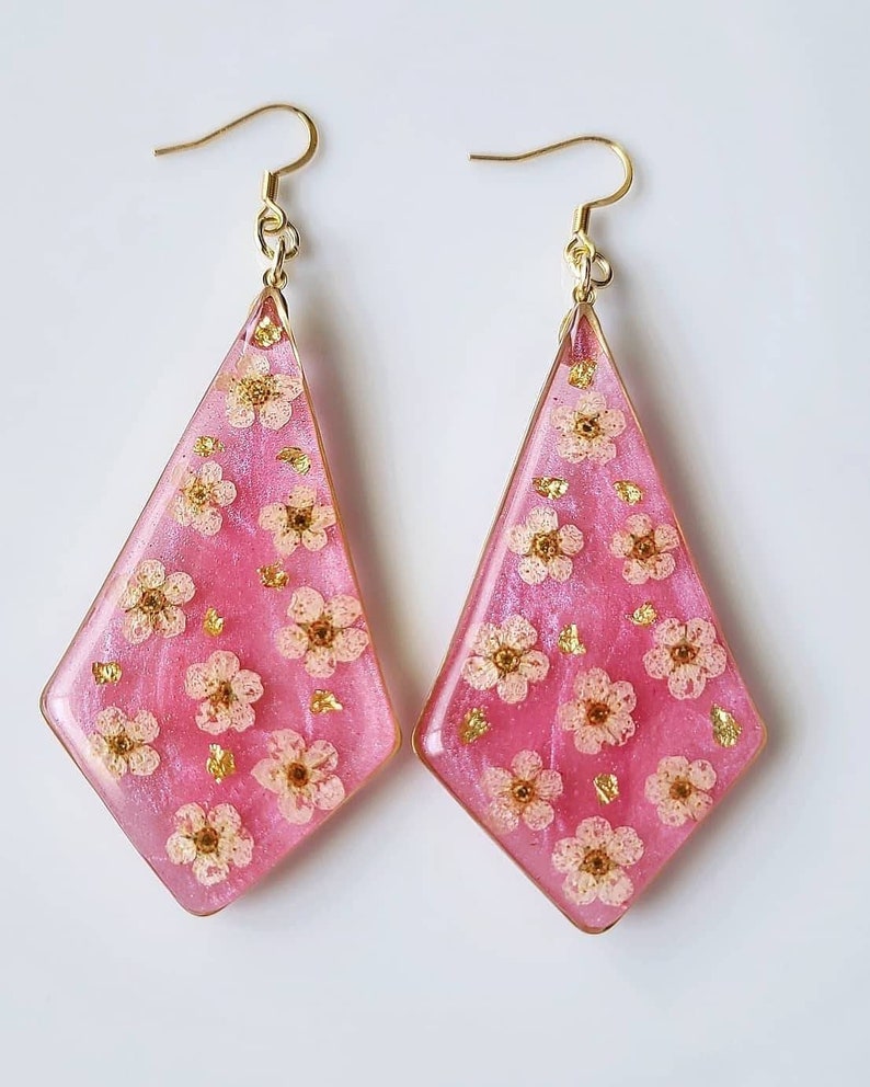 Resin Flower Earringsbotanical Jewelrypressed Etsy
