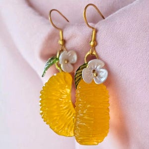 Mandarin orange earrings,tangerine fruit, minimalist earrings,unique earrings,food resin earrings,hypoallergenic,whimsical earrings,orange