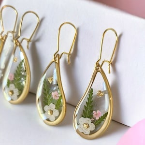 Forget Me Not and Baby&#39;s Breath Earrings, Resin Real Pressed Flower Jewerly, Forget-Me-Not, Baby&#39;s Breath, Earrings for Women, Gift for Her