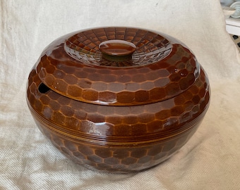 Japanese cooked rice server lidded dish,  honeycomb pattern