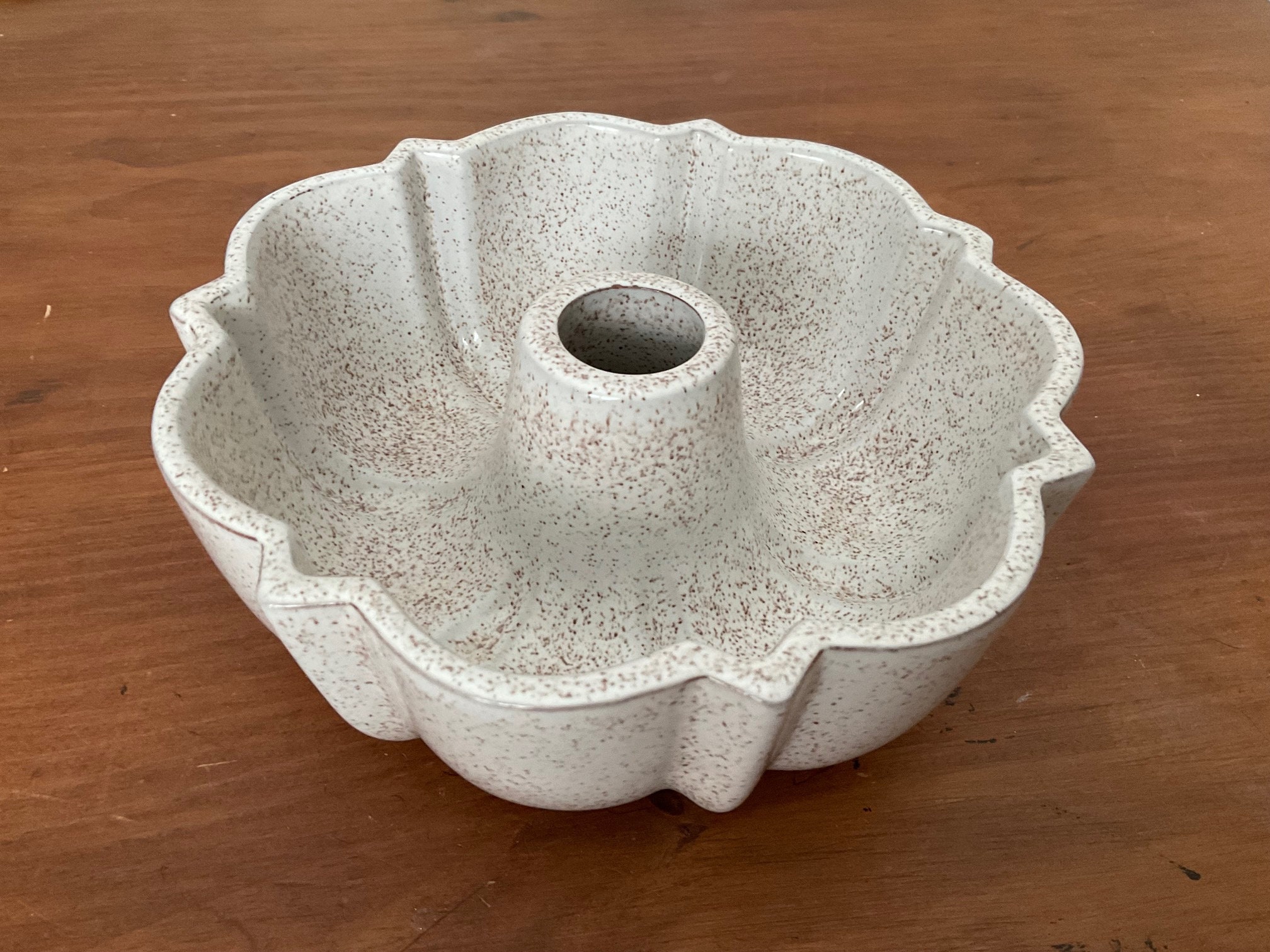 porcelain glazed stoneware bundt pan mold