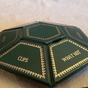 Récipient hexagonal vert en plastique/vinyle - boîte de rangement vintage