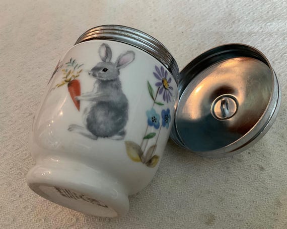 Royal Worcester porcelain egg coddler, A Skippety Tale, 1970s