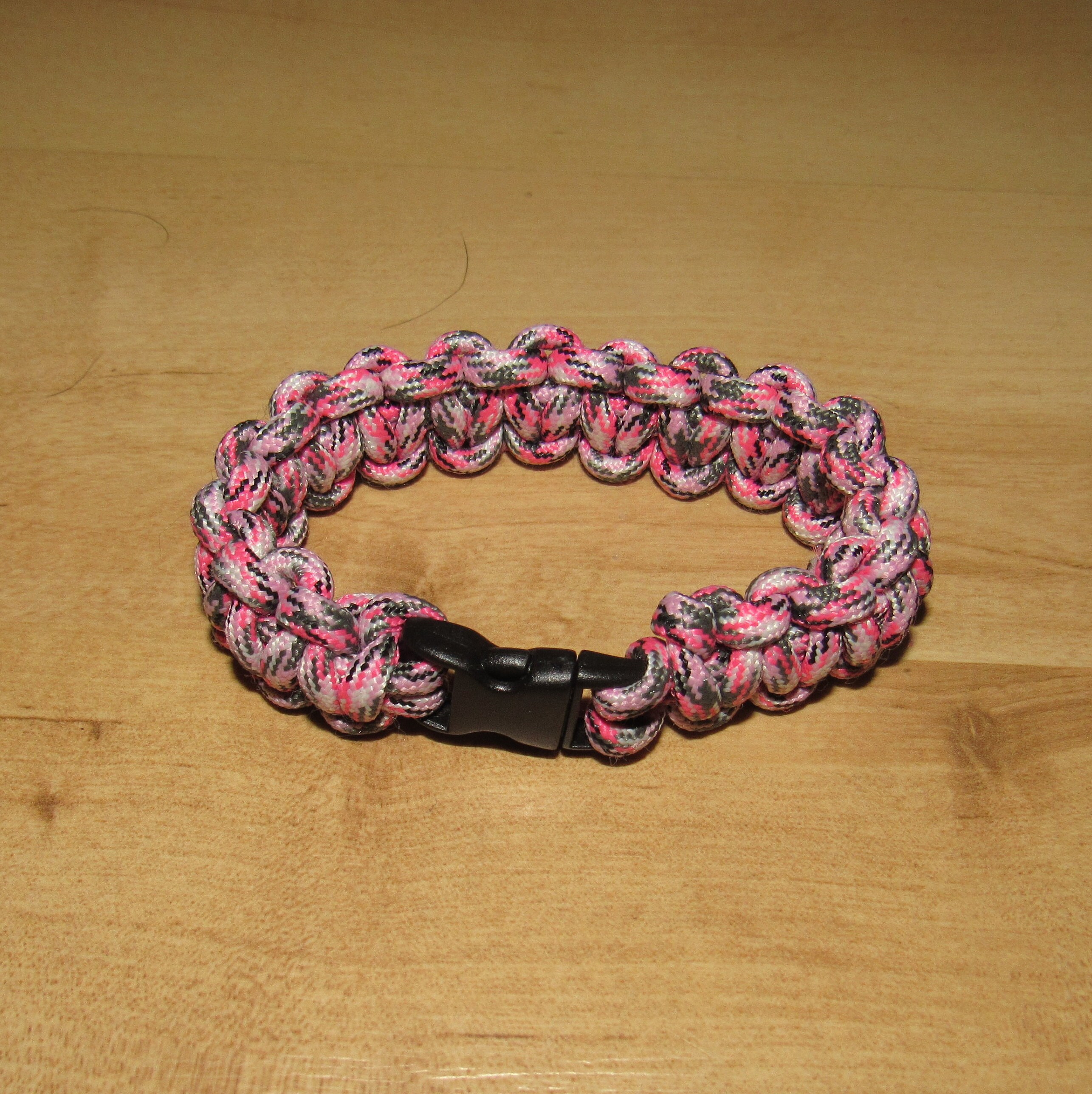 Survival Wristband, Pink Camo Paracord bracelet, 550 lb Paracord, with