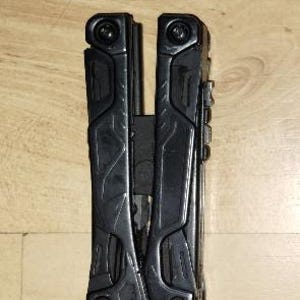 Handcrafted Leather Sheath for Leatherman OHT & Mini Maglite, Personalized with Initials for Free image 3