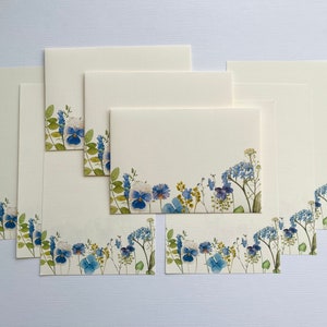 Juego de escritura de cartas, tema de primavera, juego de papel para escribir con flores silvestres azules, papelería hecha a mano