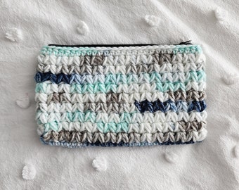 Crocheted Zipper Bag
