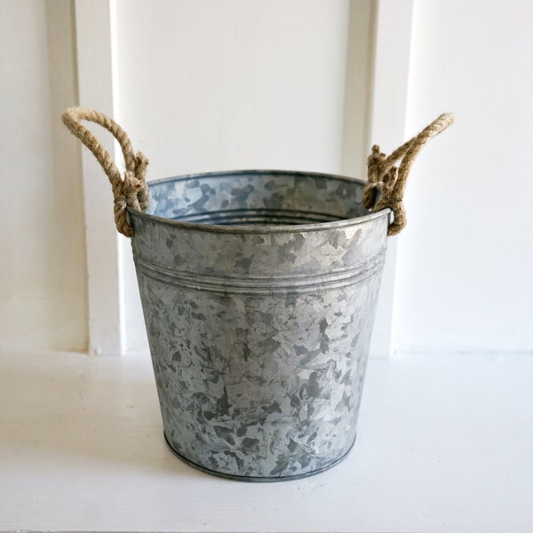 Galvanized Bucket. Metal Wastebasket. Farmhouse. Rustic Trash Can. Metal Bin. Rope Handles. Rustic Home Decor. Fixer Upper Decor