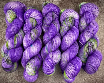 Americano DK Weight | 100% SW Merino Wool | Wicked | Hand Dyed Yarn | Superwash wool