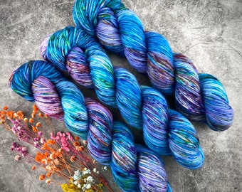 Worsted Weight | Izzy Moonbow | Hand Dyed Yarn | Superwash wool