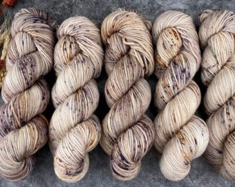 BFL DK Weight | 100% SW Blue-Faced Leicester Wool | Café Ole | Hand Dyed Yarn | Superwash wool