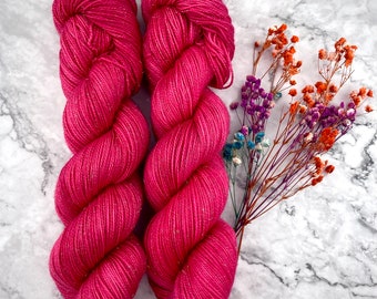 Raw Sugar Gold Stellina | Valentine | Hand Dyed Yarn | Superwash wool | 2-ply