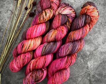 OOAK Pink/Red Speckled | One of a Kind | Americano DK Weight | 100% SW Merino Wool | Hand Dyed Yarn | Superwash wool