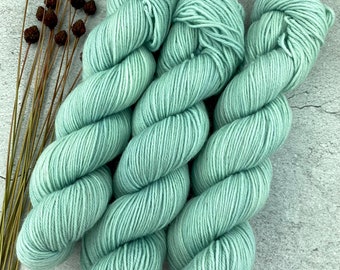 BFL DK Weight | 100% SW Blue-Faced Leicester Wool | Mermaid Martini | Hand Dyed Yarn