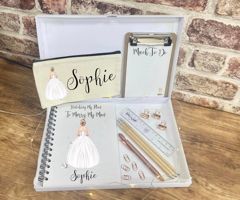 Personalised wedding planner personalised, bridal planning book, journal wedding, bride planner, wedding notebook, bridal planner, custom The Full Monty