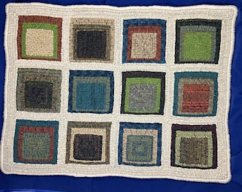 Homage to Albers’ Square — a rug hooking pattern
