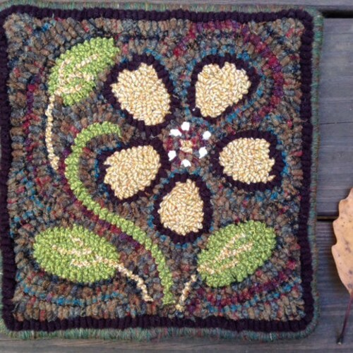 Small Primitve Flower Rug Hooking Kit Etsy