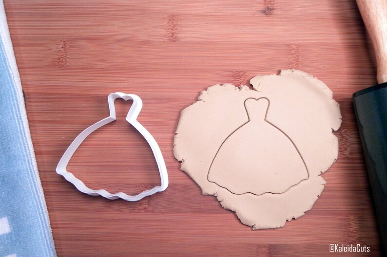 Princess Wedding Dress Cookie Cutter image 2