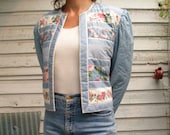 1970s Floral cropped QUILTED Jacket BELL SLEEVE Romantic blouse - patchwork reversible Quilted jacket - Short Crop Boxy boho hippie Jacket