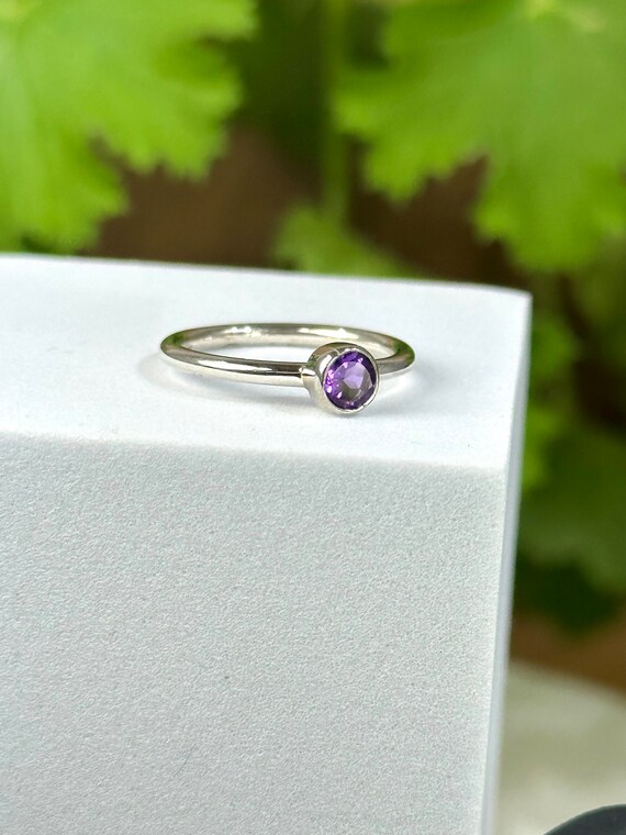 Faceted Purple Maine Amethyst Gemstone from Deer Hill set in Sterling Silver Ring Size 4 - Ethically Sourced and Handmade Jewelry from Maine