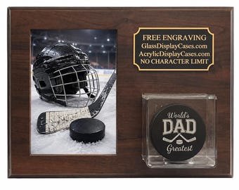 Hockeypuck + 8x10 foto, verticaal of horizontaal te bevestigen aan de muur, gepersonaliseerde display, houten plaat met kersenkleurige afwerking.