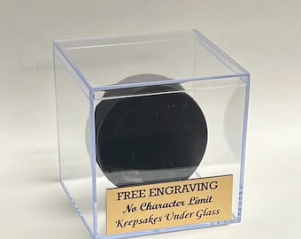 Vitrine en acrylique pour rondelles de hockey - Support avec couvercle ajusté et support pour rondelles personnalisé - Gravure gratuite